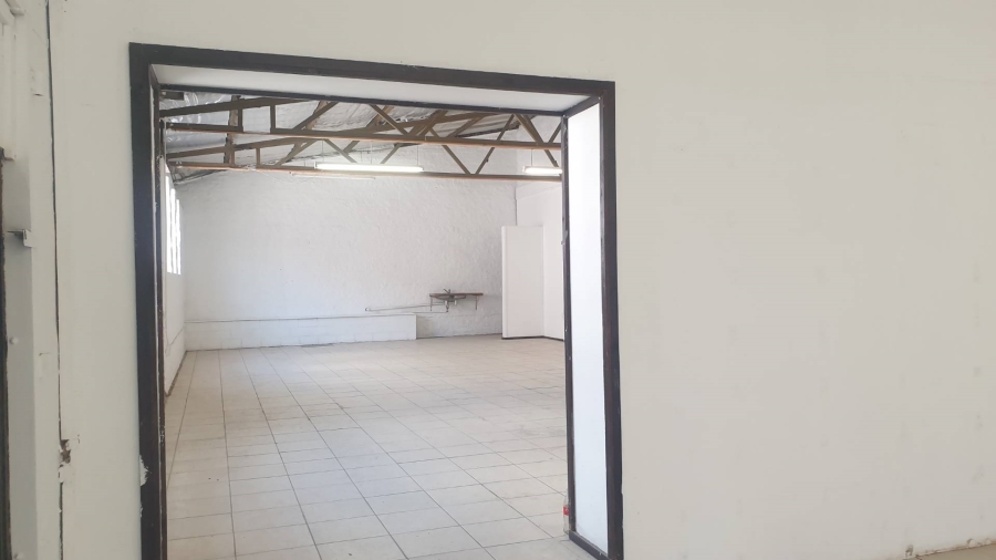 To Let Commercial Property for Rent in Salt River Western Cape